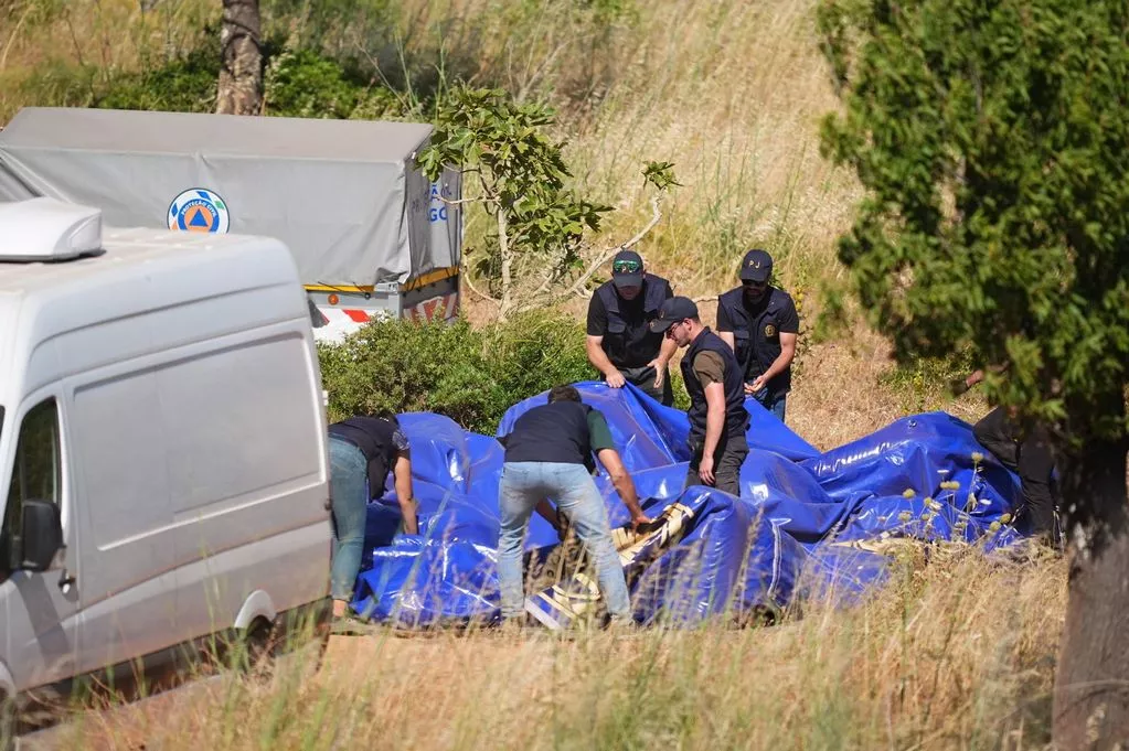 2 Missing Madeleine McCann