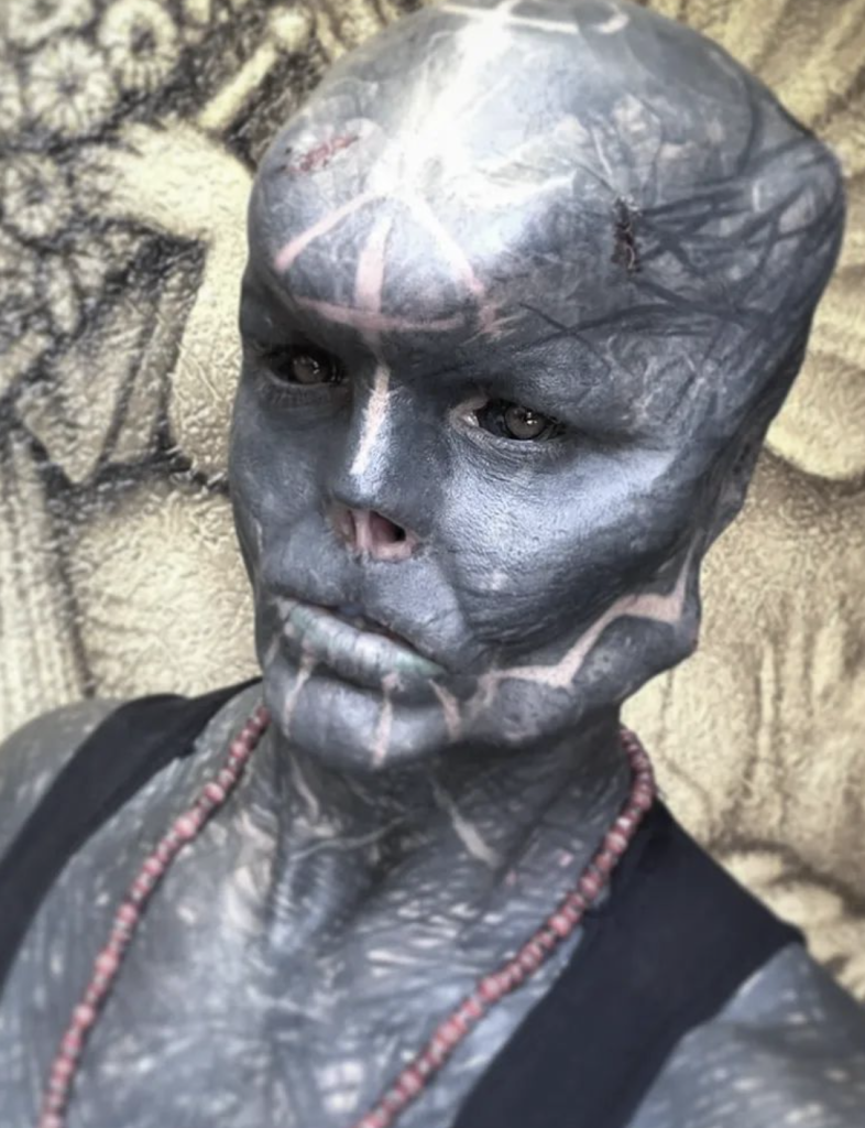 “Black Alien’ says that apart from his extreme look, he’s just ‘a normal guy’.