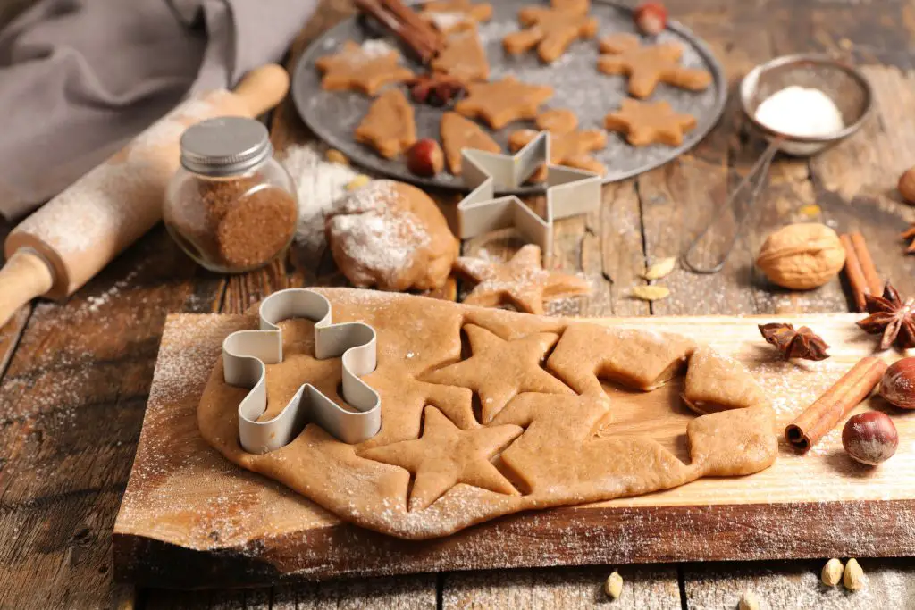 The internet is trying to solve the mystery of an oddly shaped Christmas cookie cutter